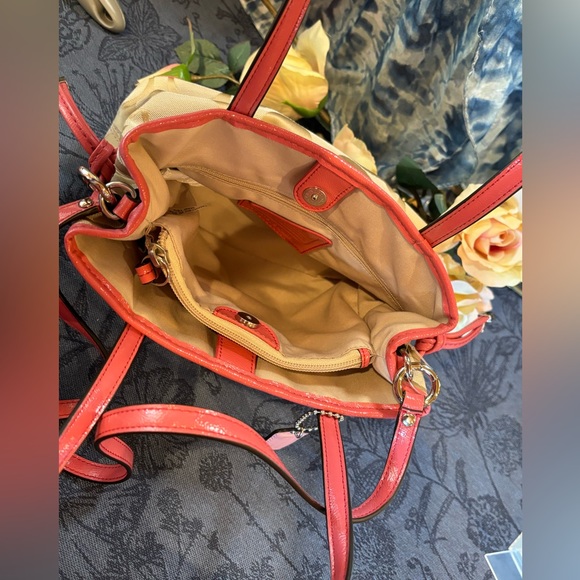 Coach Signature Strip Mini Carryall New Without Tags Beautiful 7”H 10”L … - Picture 5 of 14